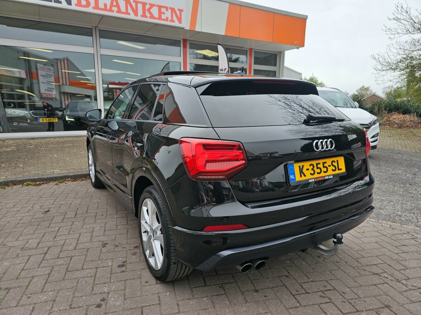 Audi-Q2-5